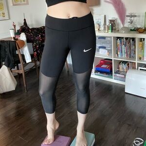 Nike Dri fit leggings black cropped large